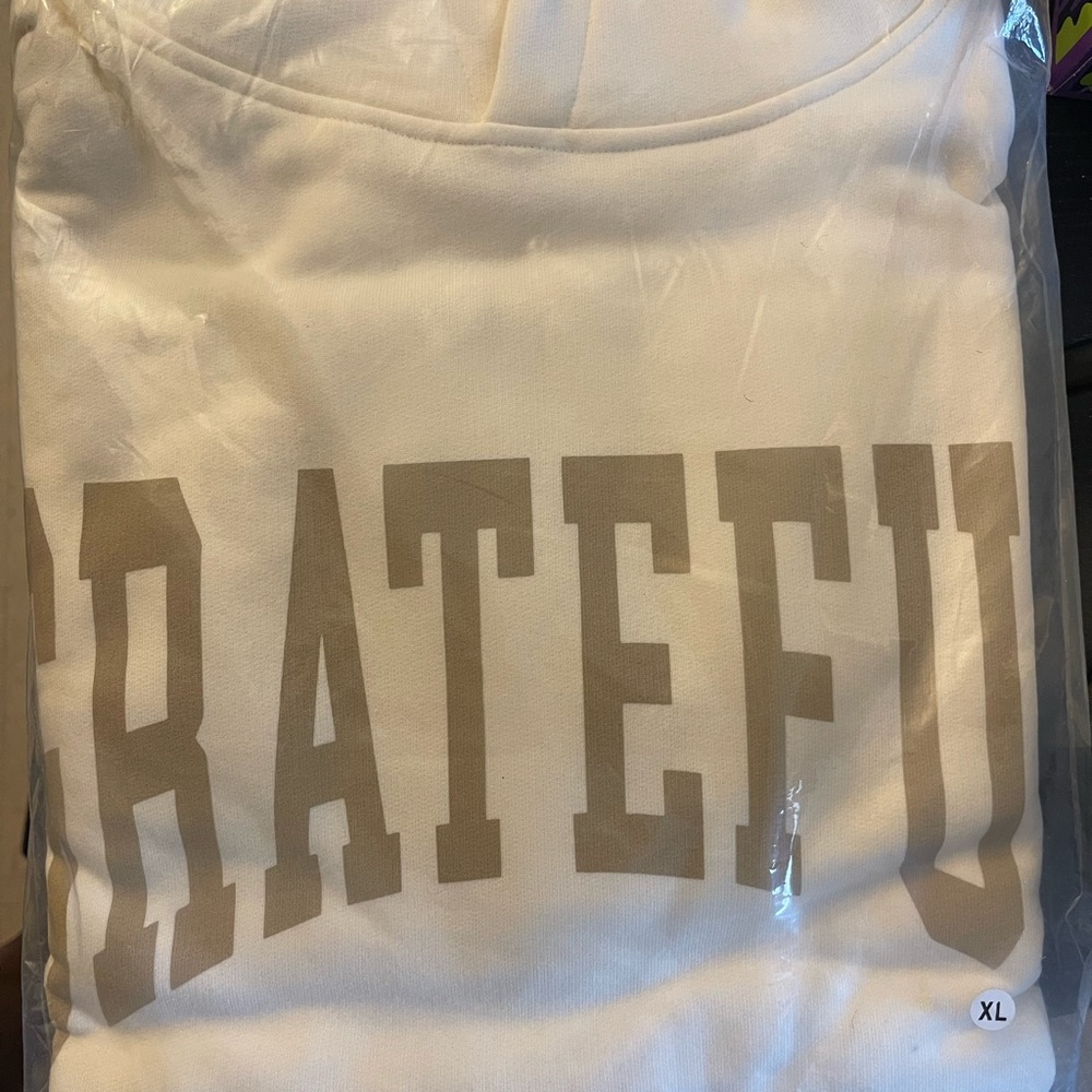 Cream Hoodie with 'GRATEFUL' Print